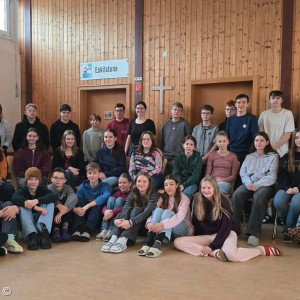 Gruppenbild der Konfis in Stierhöfstetten